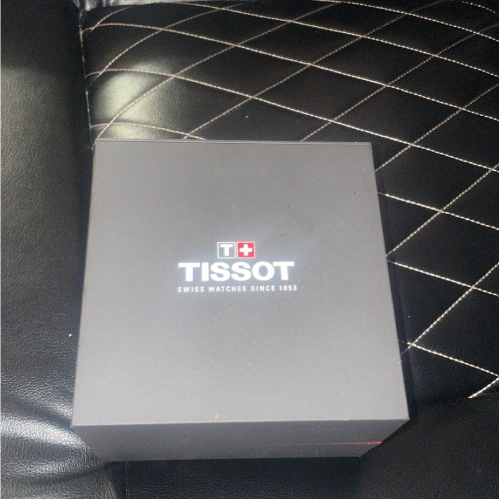 Luxury Swiss watch 

Tissot Seastar 1000 Chronograph I Model T1204171109100